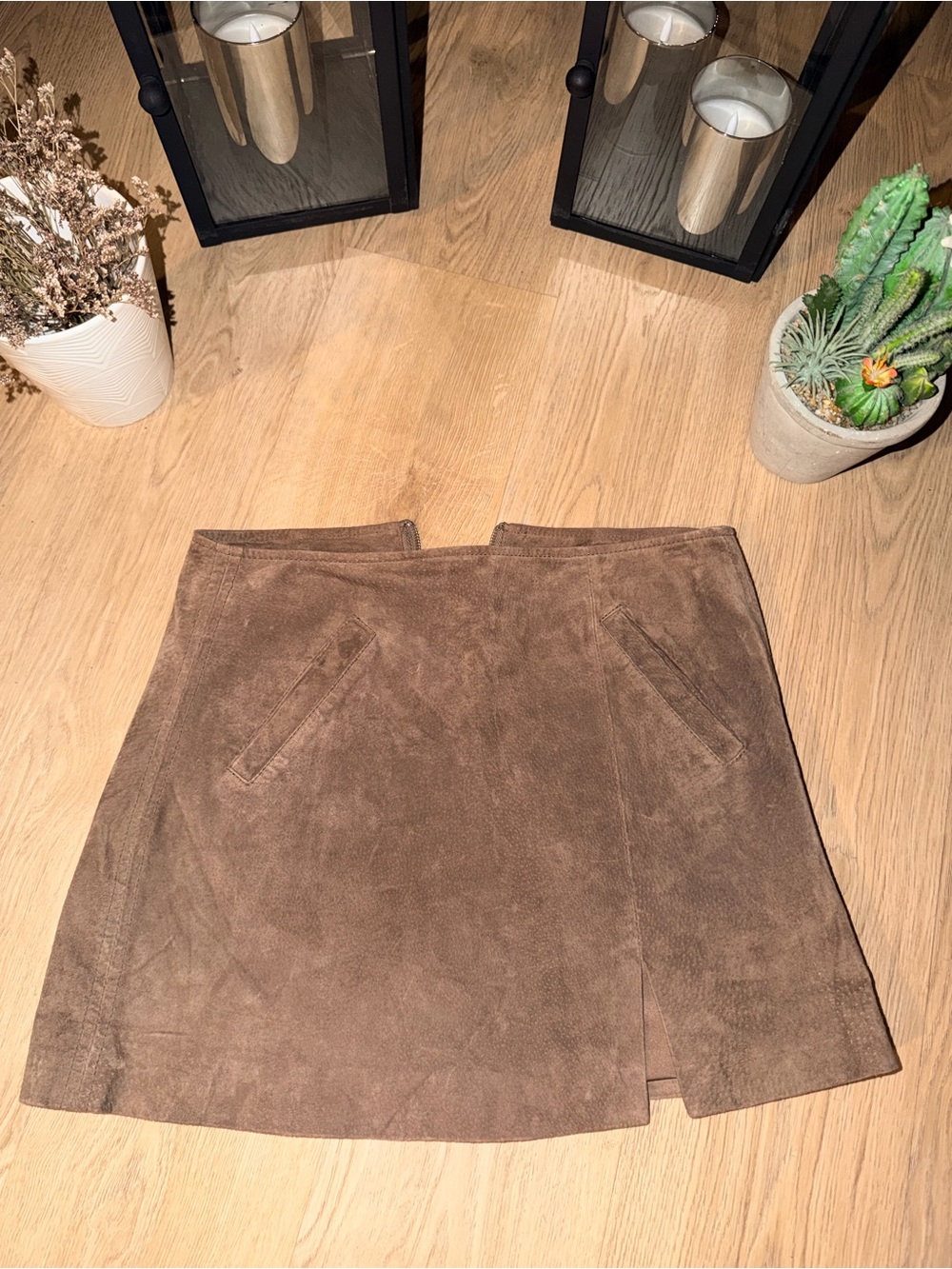 Mini Skirt 
Blank NYC Brown Suede🤎✨